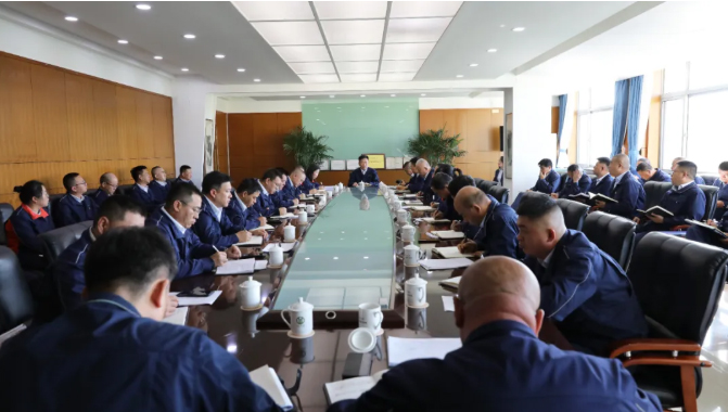 打好年終攻堅(jiān)戰(zhàn)  畫(huà)好發(fā)展規(guī)劃圖——楊柳青組織召開(kāi)三季度安全生產(chǎn)經(jīng)營(yíng)總結(jié)會(huì)